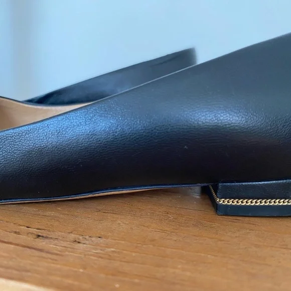 Salvatore Ferragamo Fiamma keyhole black and gold flats - Picture 4 of 12